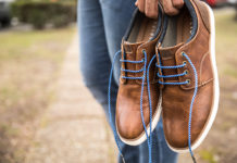 Whiskers Laces Reviews for Colored, striped & braided shoelaces for men’s dress and casual shoes.