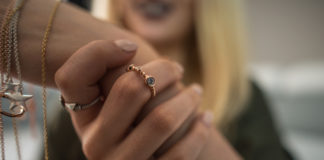 Joli Moon Reviews – Best Designer Necklaces, Chokers, Earrings & Bracelets jolimoon