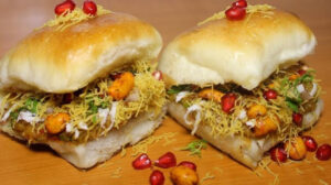 Dabeli delicious food of Karnavati Ahmedabad